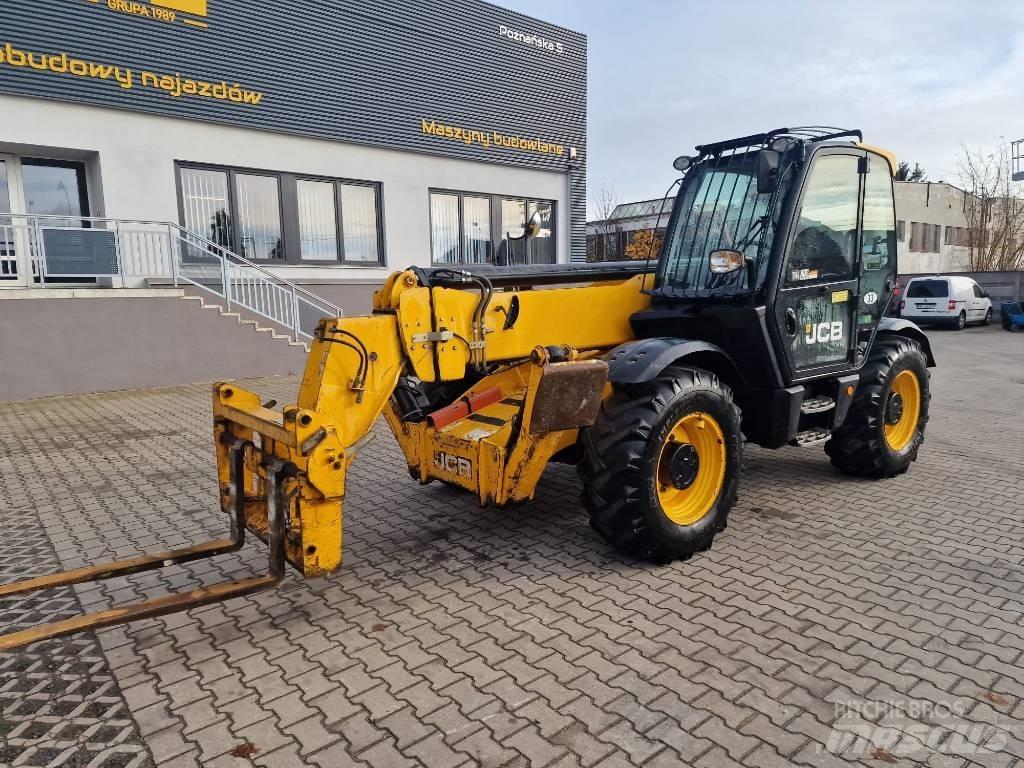 JCB 535-140 Teleskopiniai krautuvai