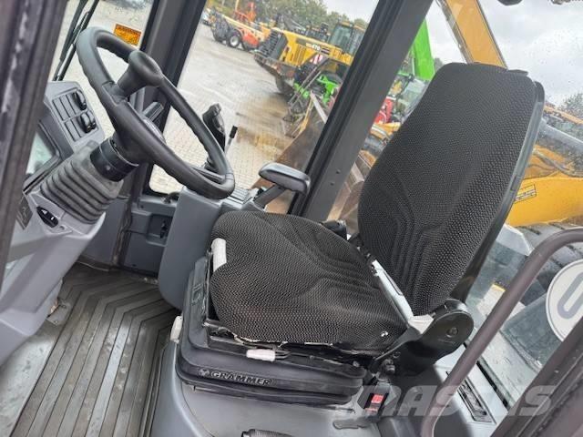 Volvo L 30 G Naudoti ratiniai krautuvai