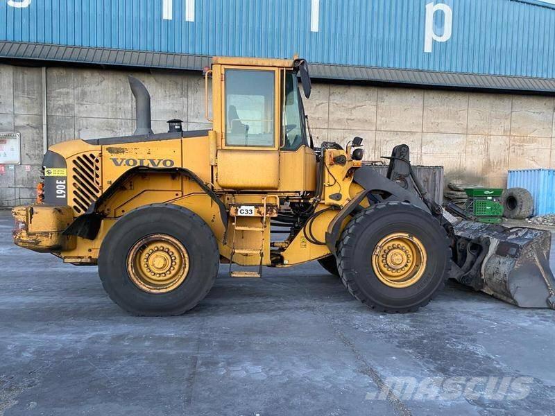 Volvo L 90 E Naudoti ratiniai krautuvai