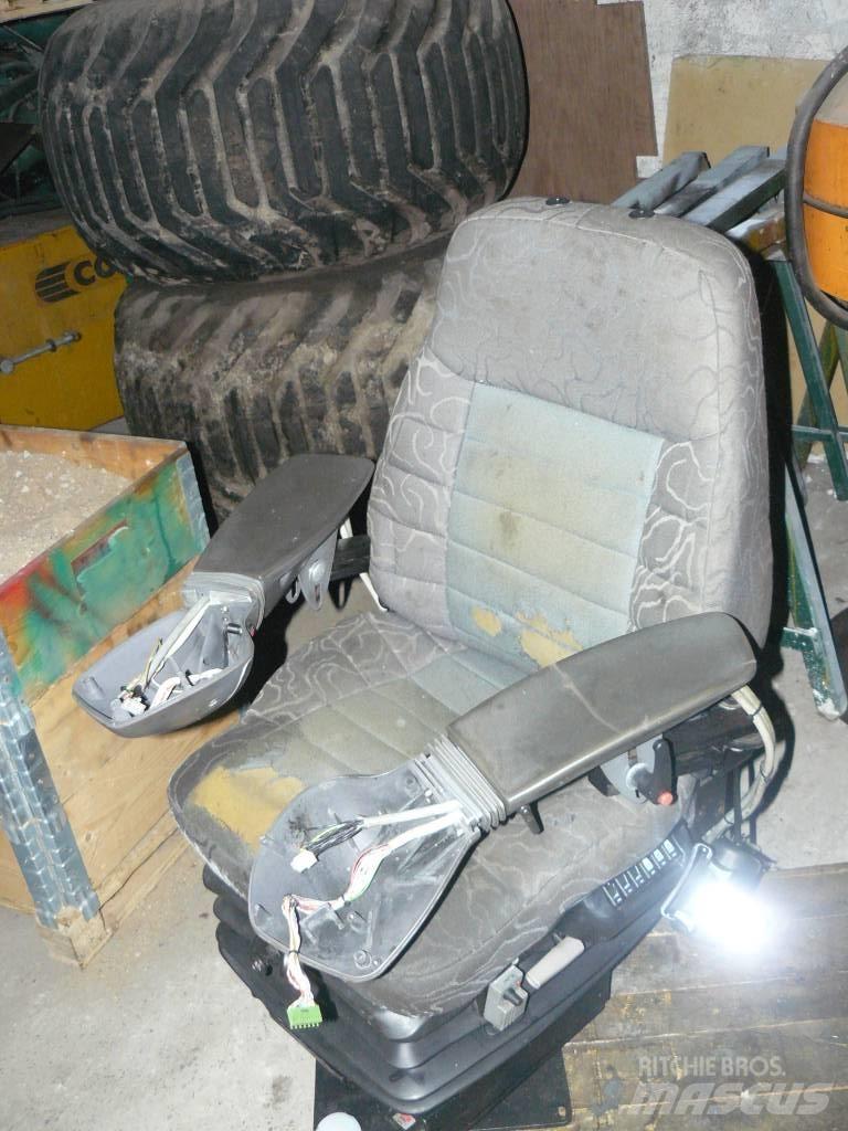 Timberjack 1070D Kabinos ir salonai