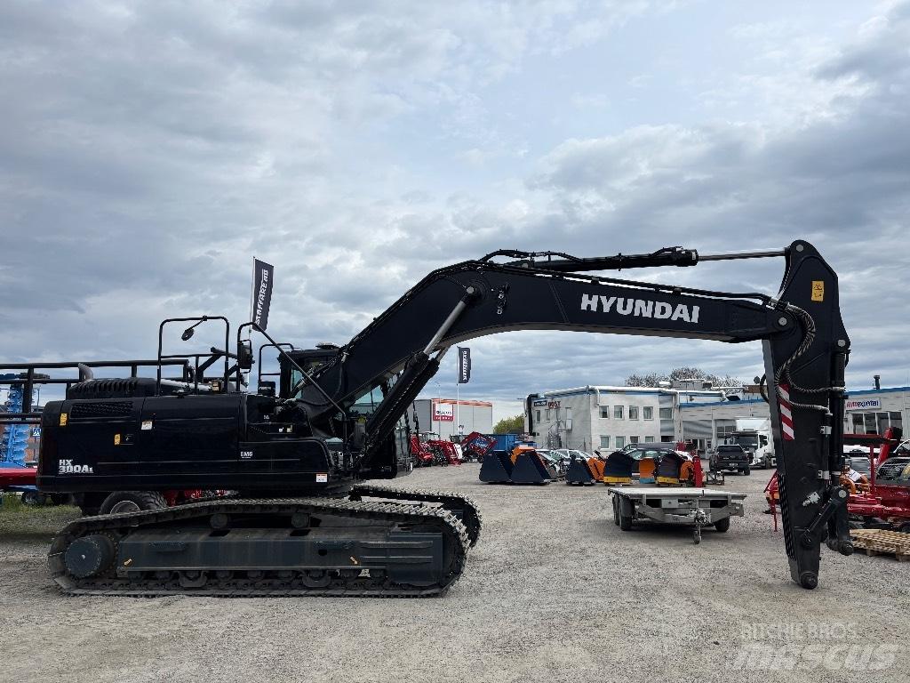 Hyundai HX300A L Vikšriniai ekskavatoriai