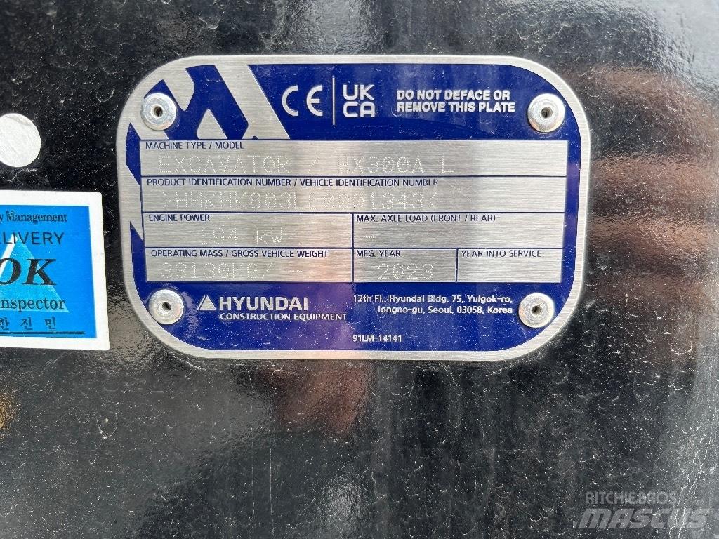 Hyundai HX300A L Vikšriniai ekskavatoriai