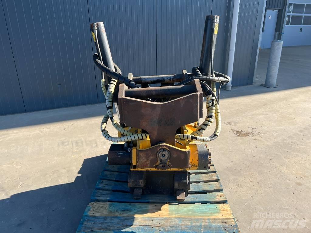 Engcon EC30 - S70 Sukimo įrenginiai