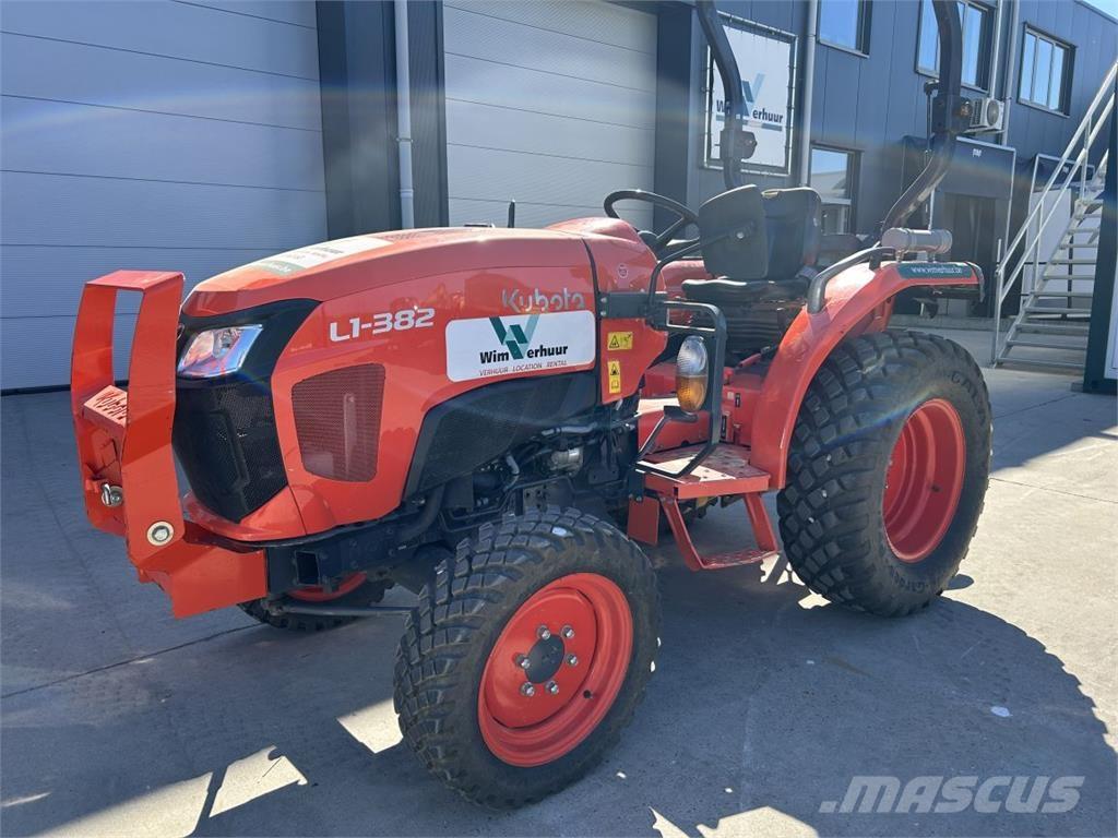 Kubota L1-382 (5283) Naudoti kompaktiški traktoriai