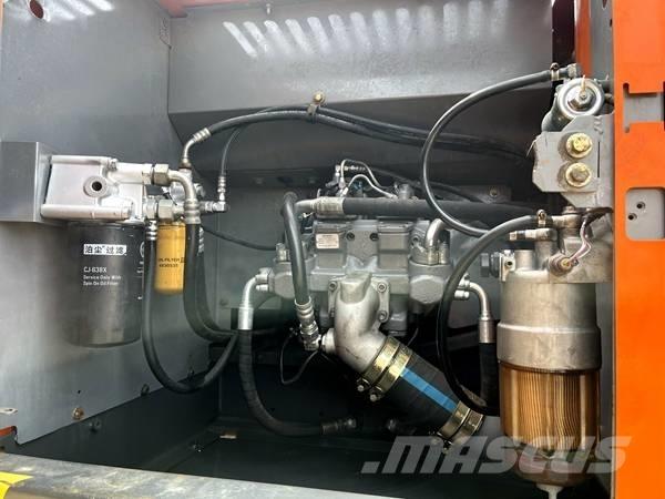 Hitachi zx240 Vikšriniai ekskavatoriai
