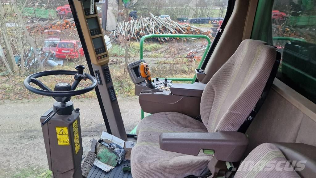 John Deere S 690 Derliaus nuėmimo kombainai