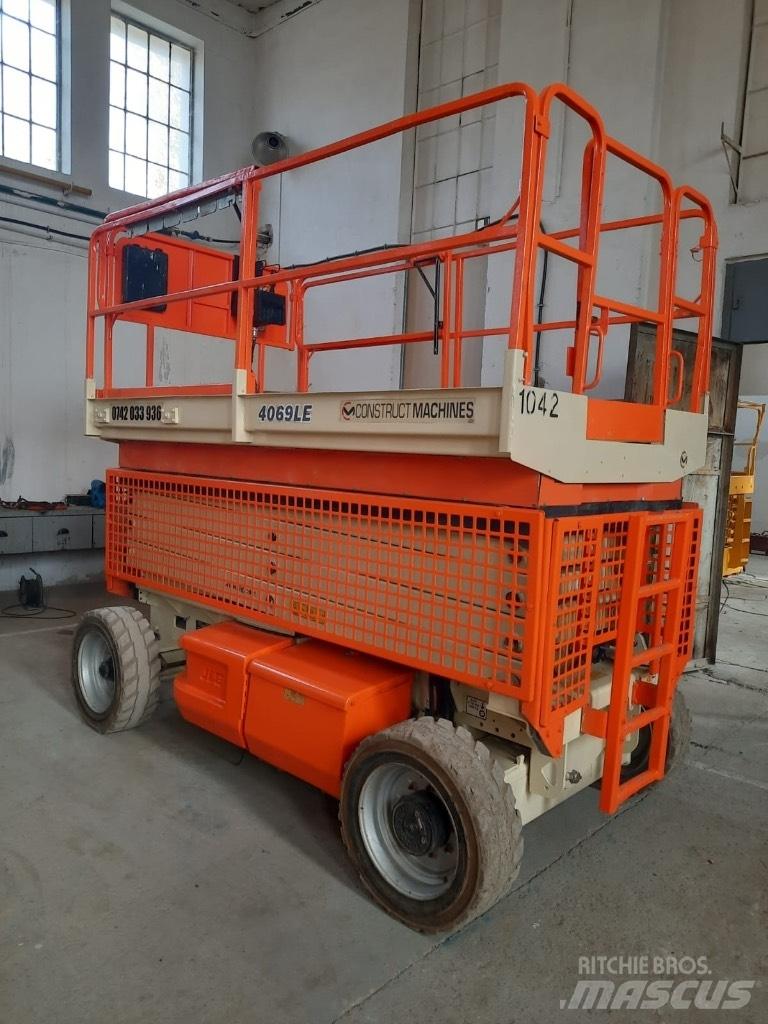 JLG 4069 LE Žirkliniai keltuvai