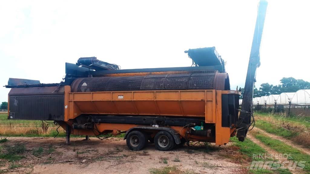 Doppstadt SM718SA Medžių skaldymo, pjovimo ir lupimo įrengimai