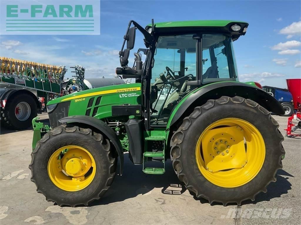 John Deere 5100R Traktoriai