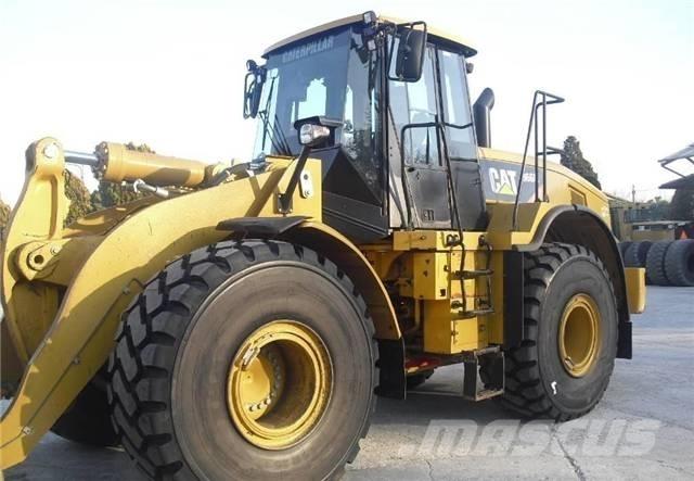 CAT 966F Naudoti ratiniai krautuvai