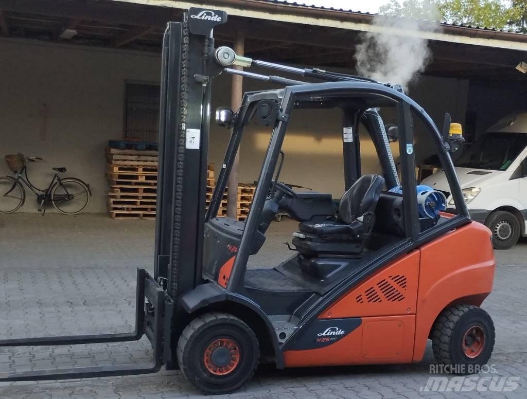 Linde H 25 T - 02 LPG (dujiniai) krautuvai