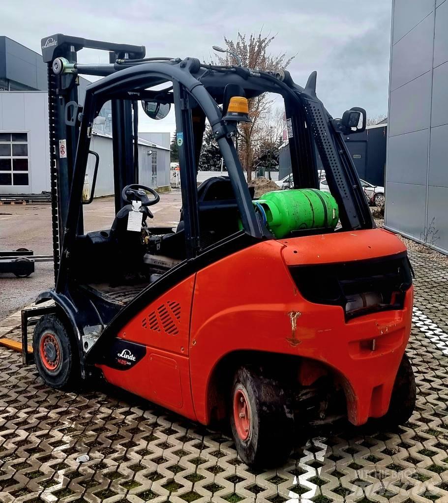 Linde H 25 T - 02 LPG (dujiniai) krautuvai