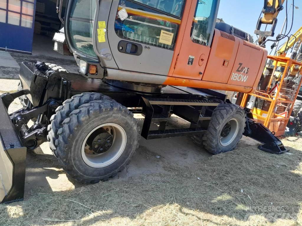 Hitachi ZX 180 W Ratiniai ekskavatoriai