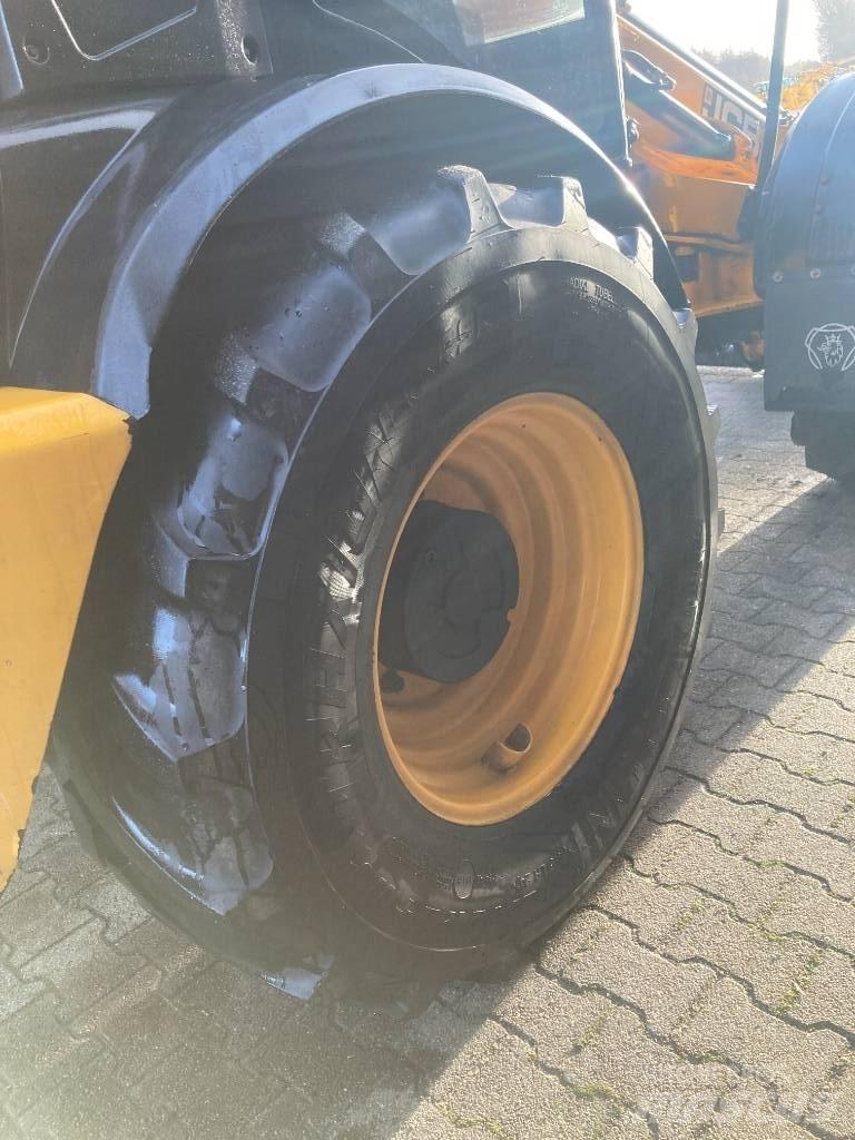 JCB TM 310 S Teleskopiniai krautuvai žemės ūkiui