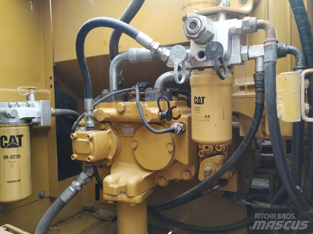 CAT 320 D Vikšriniai ekskavatoriai