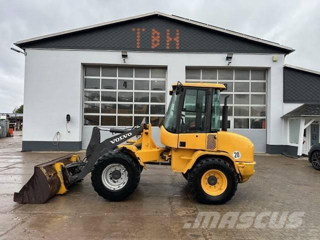 Volvo L 35 B Naudoti ratiniai krautuvai