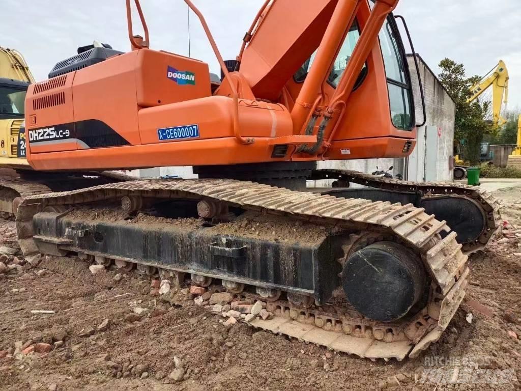 Doosan DX 225LC-9C Vikšriniai ekskavatoriai