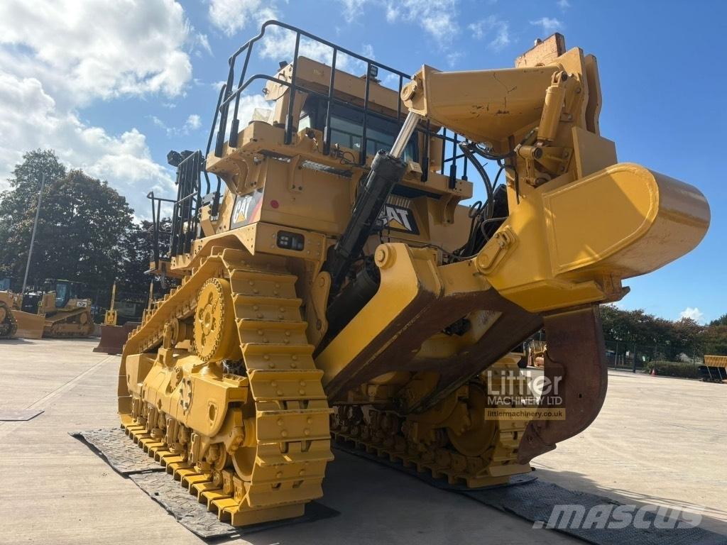 CAT D 10 T 2 Vikšriniai buldozeriai