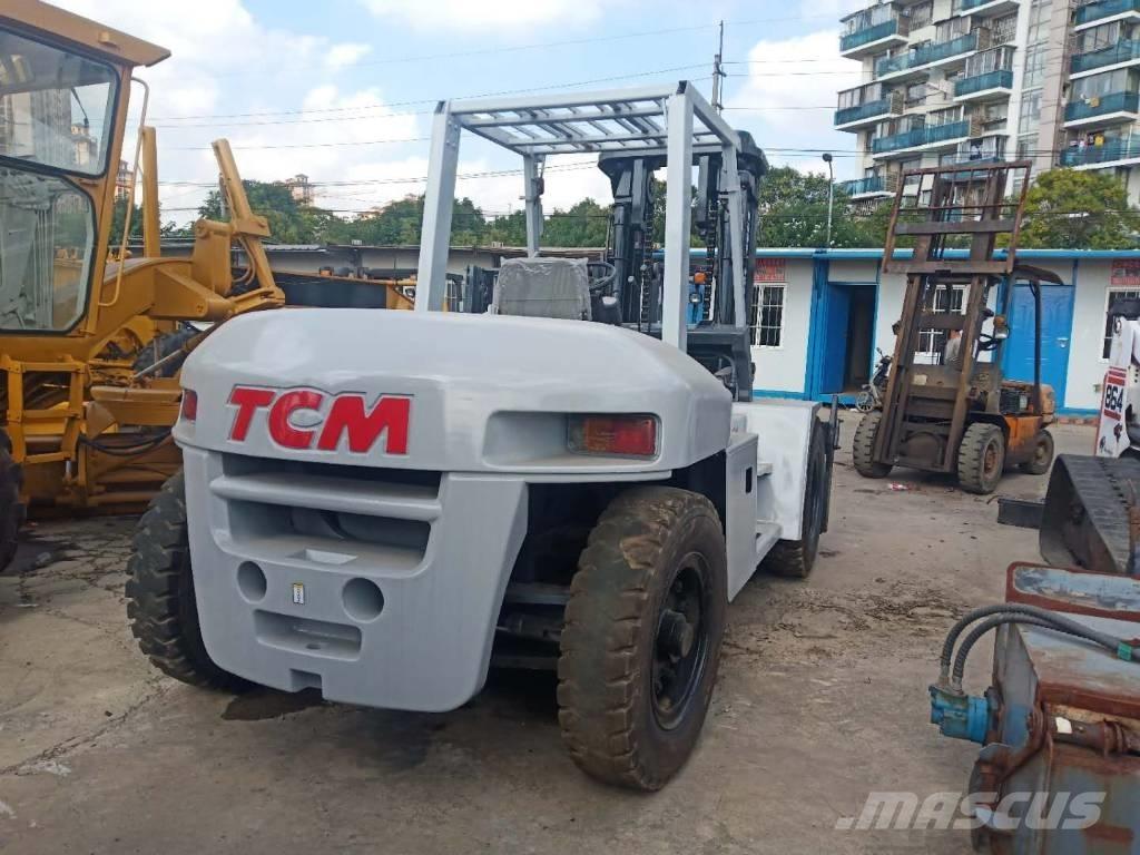 TCM FD 100 Dyzeliniai krautuvai