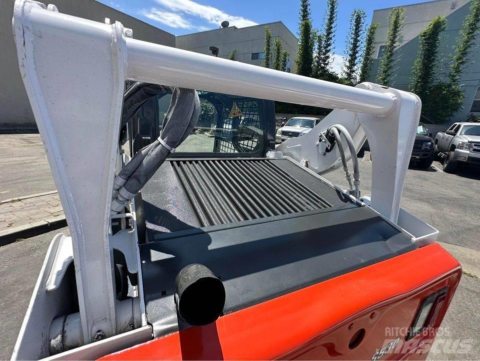 Bobcat S 530 Krautuvai su šoniniu pasukimu
