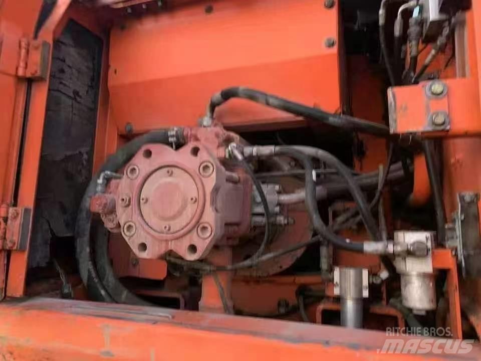 Doosan DH 210 W-7 Ratiniai ekskavatoriai