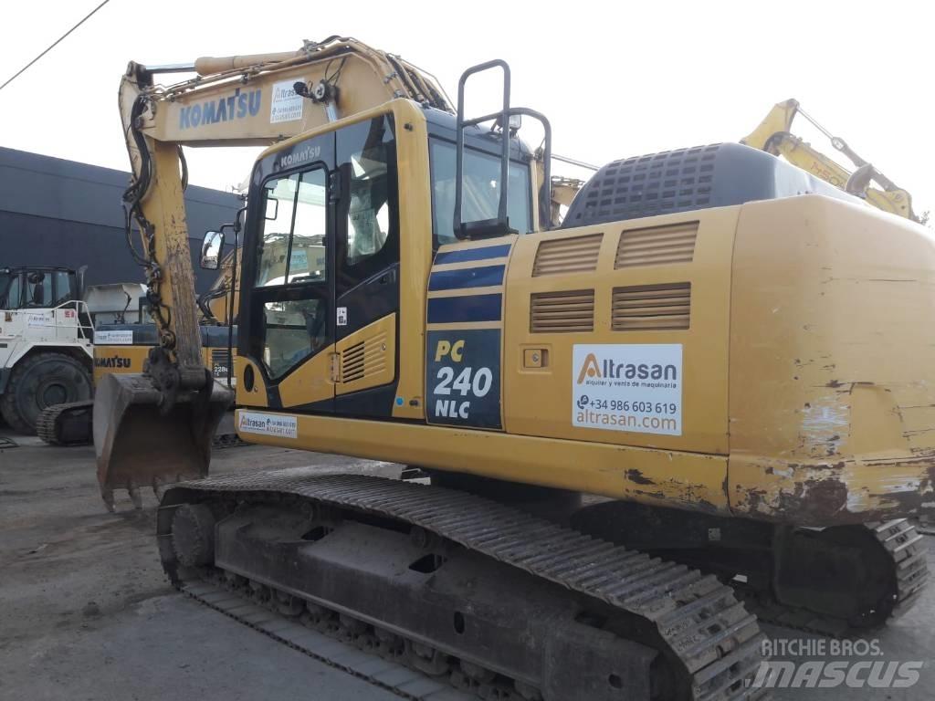 Komatsu PC240NLC-10 Vikšriniai ekskavatoriai