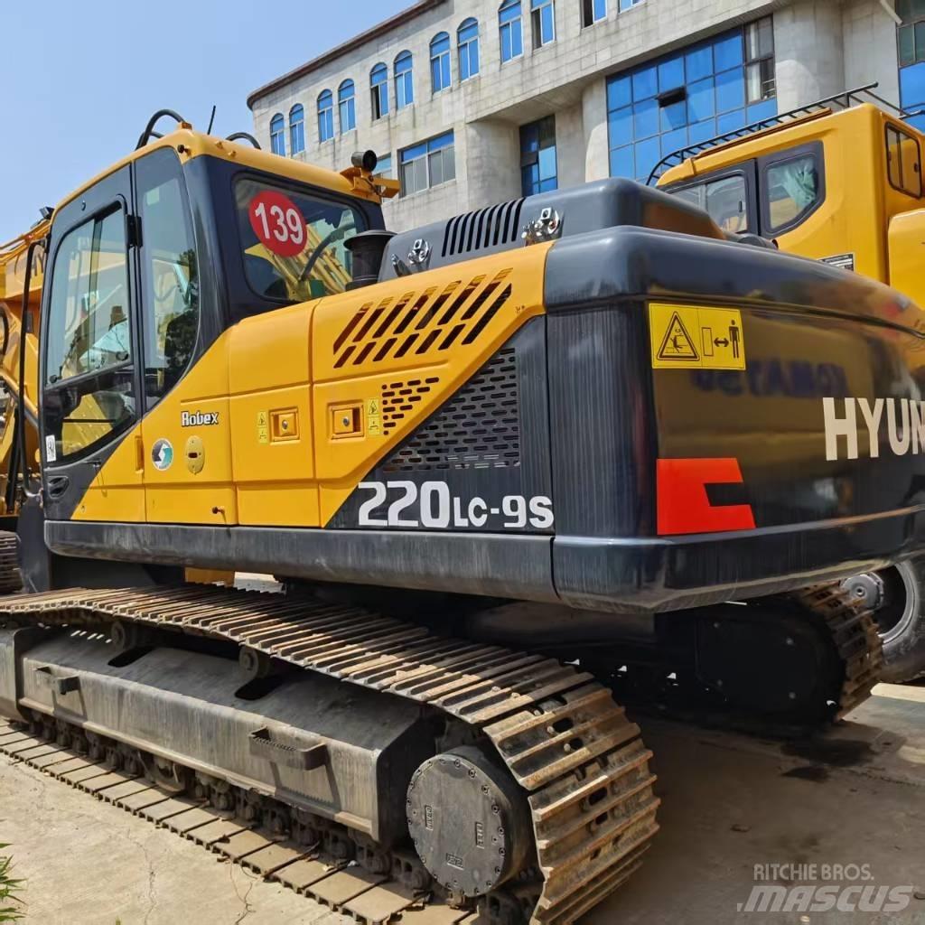 Hyundai R220LC-9S Vikšriniai ekskavatoriai