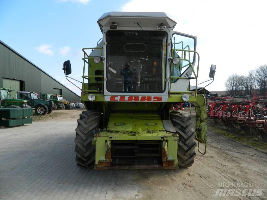 CLAAS Dominator 86 Derliaus nuėmimo kombainai