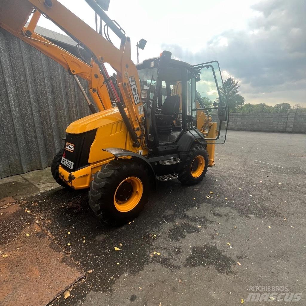 JCB 3CX Compact Ekskavatoriniai krautuvai