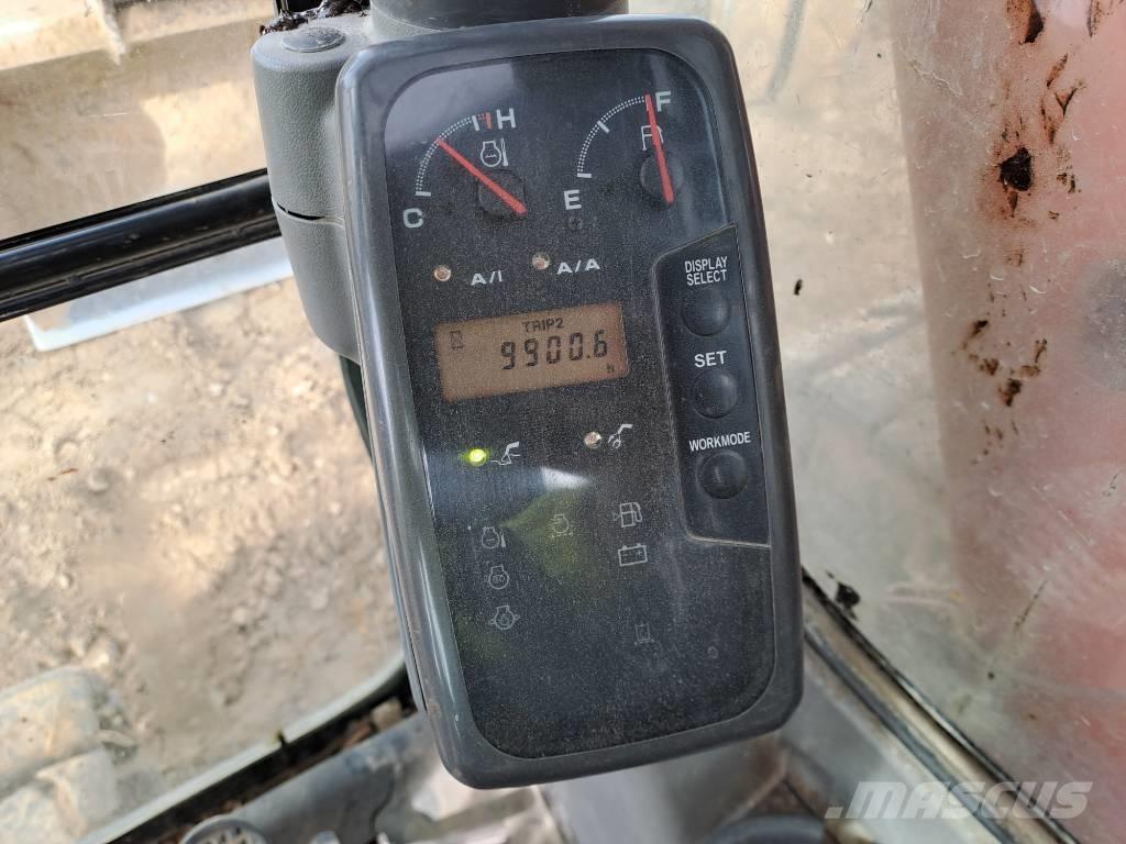 Hitachi ZX135US Vikšriniai ekskavatoriai