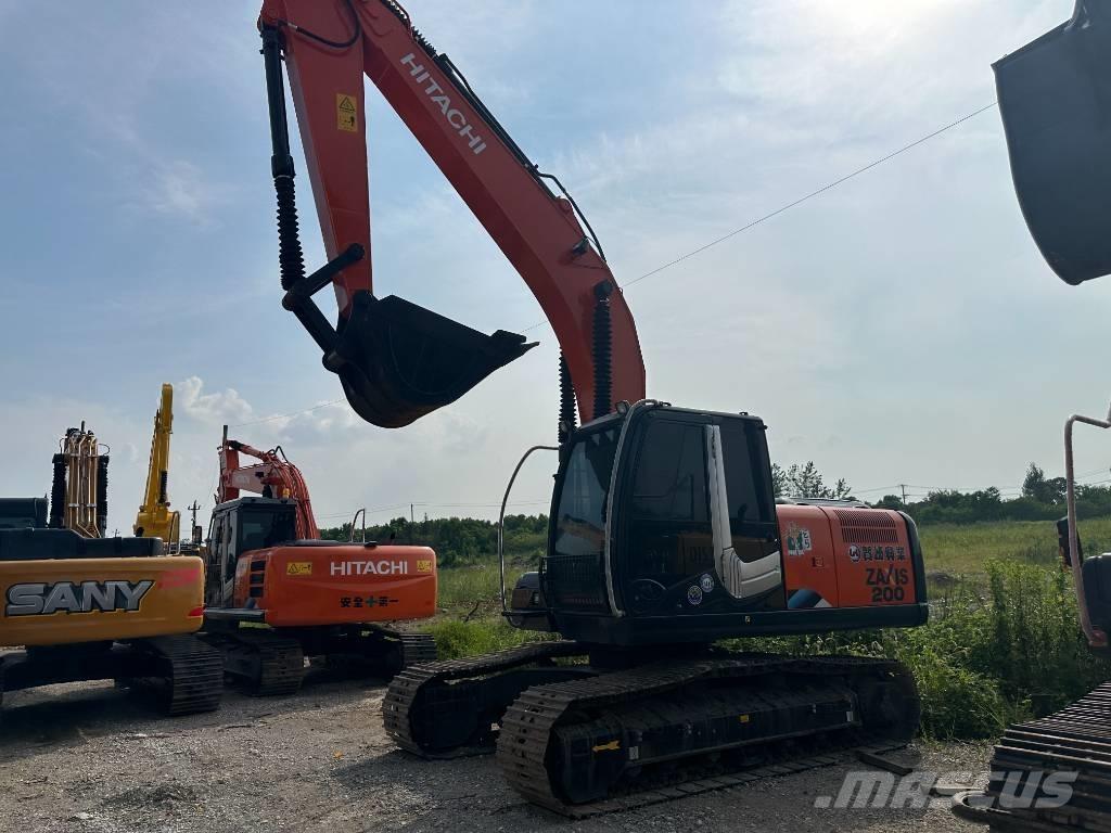 Hitachi ZX200 Vikšriniai ekskavatoriai
