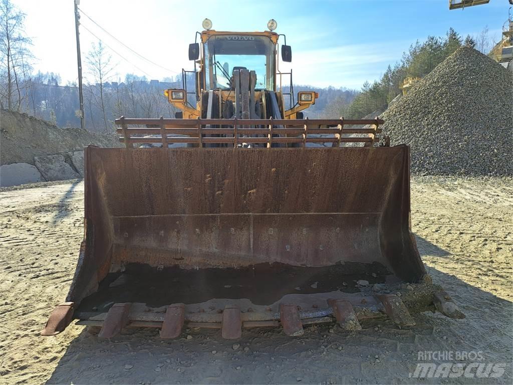 Volvo L180D Statyba - Kita