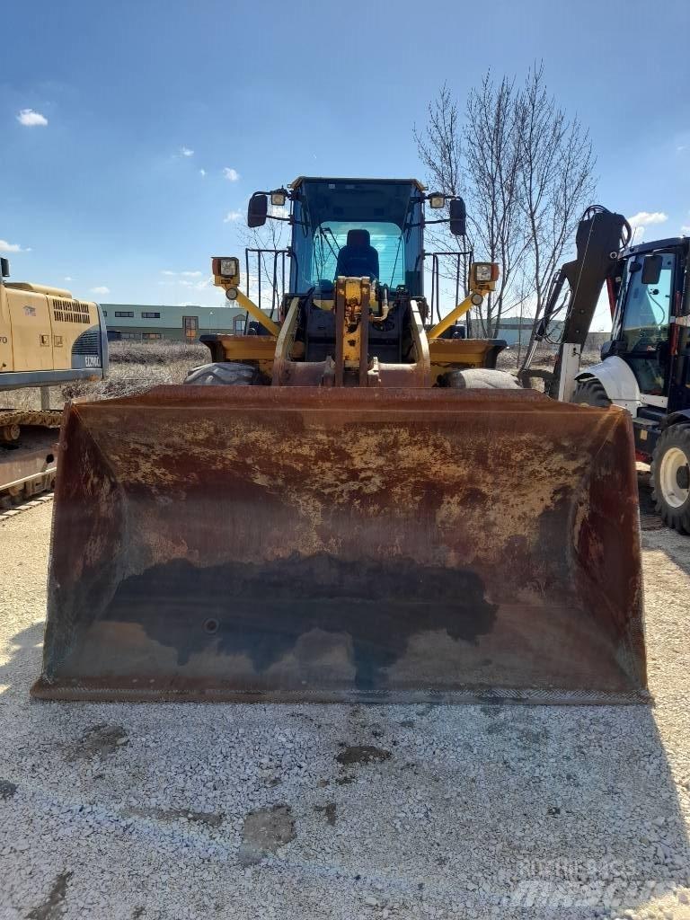 Komatsu WA 380-6 Naudoti ratiniai krautuvai