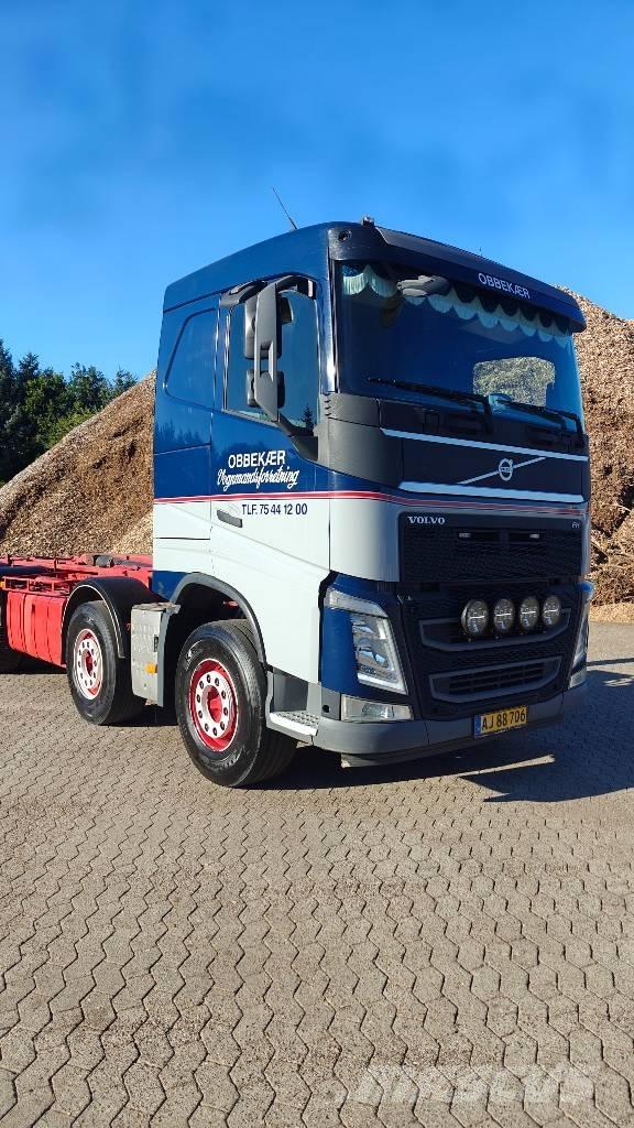 Volvo FH 500 8x4 Sunkvežimiai su keliamuoju kabliu