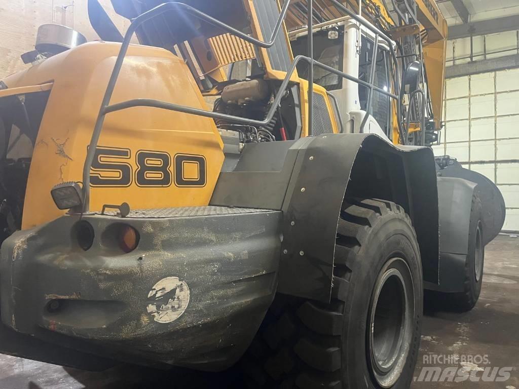 Liebherr L 580 Naudoti ratiniai krautuvai