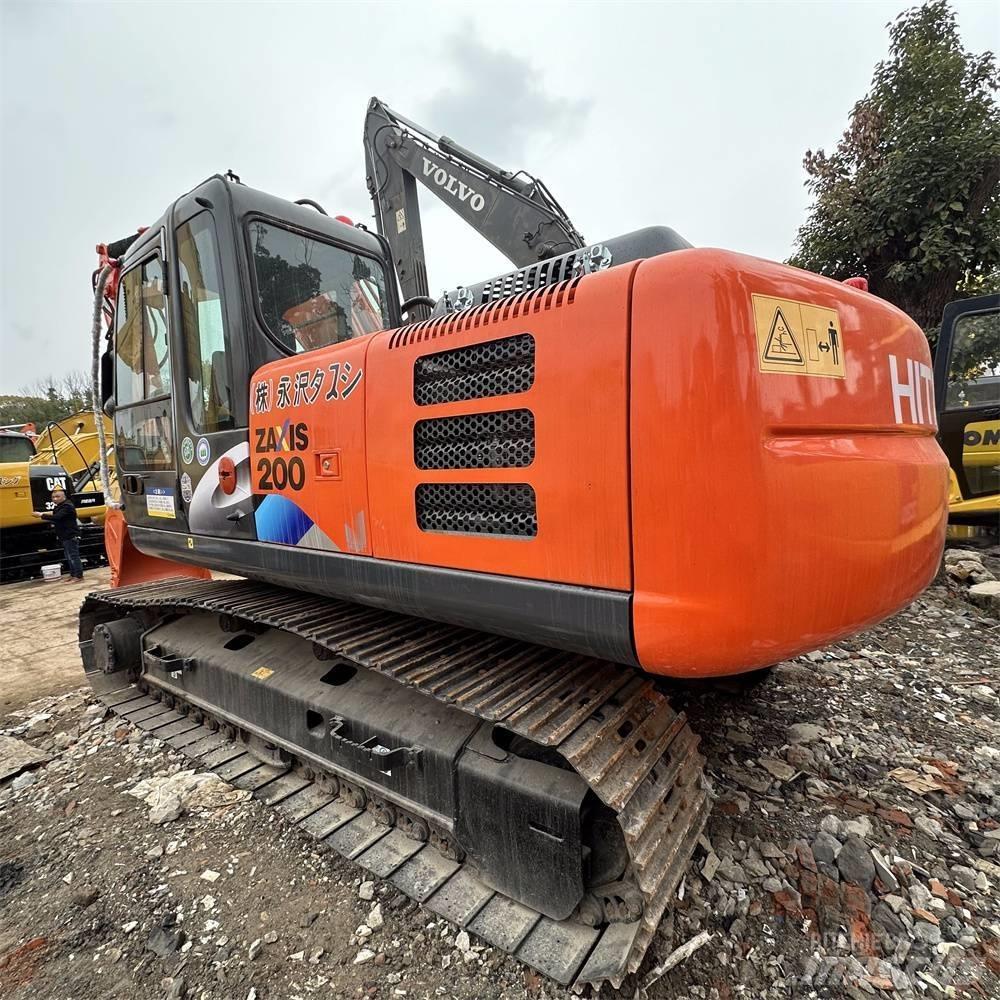 Hitachi ZX 200-3 G Vikšriniai ekskavatoriai