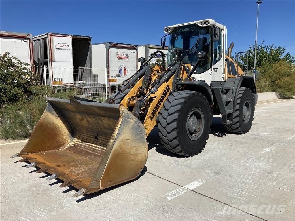 Liebherr L 546 Naudoti ratiniai krautuvai