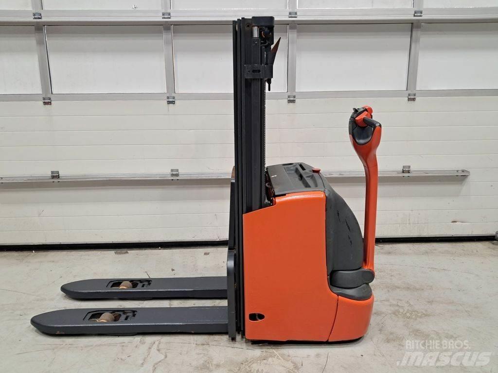 Linde L12I Rankiniai vėžimėliai