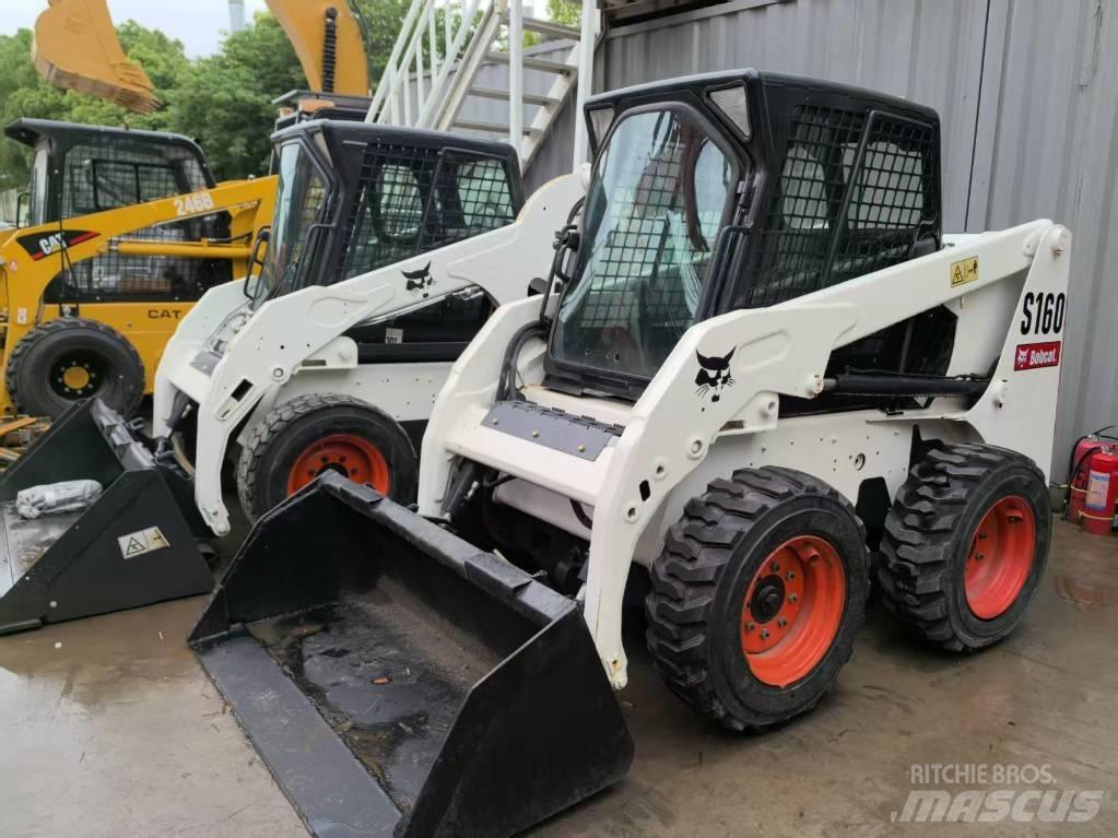 Bobcat S 185 Krautuvai su šoniniu pasukimu