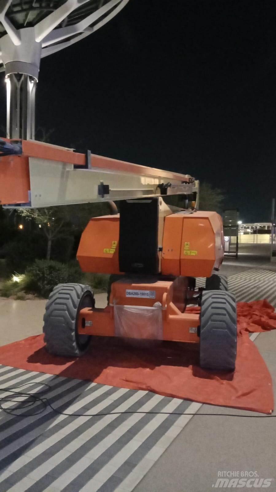 JLG 800AJ Alkūniniai keltuvai