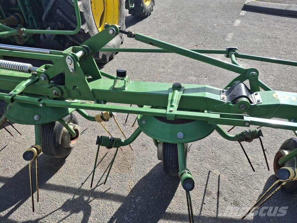 Krone KW 7.92/8 Šieno grėbliai ir vartytuvai