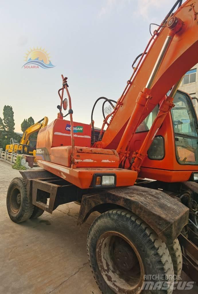 Doosan 150 W-7 Ratiniai ekskavatoriai