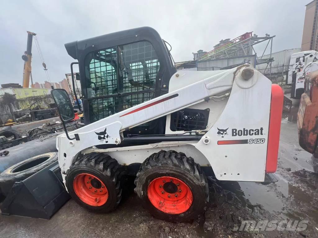 Bobcat S 450 Krautuvai su šoniniu pasukimu