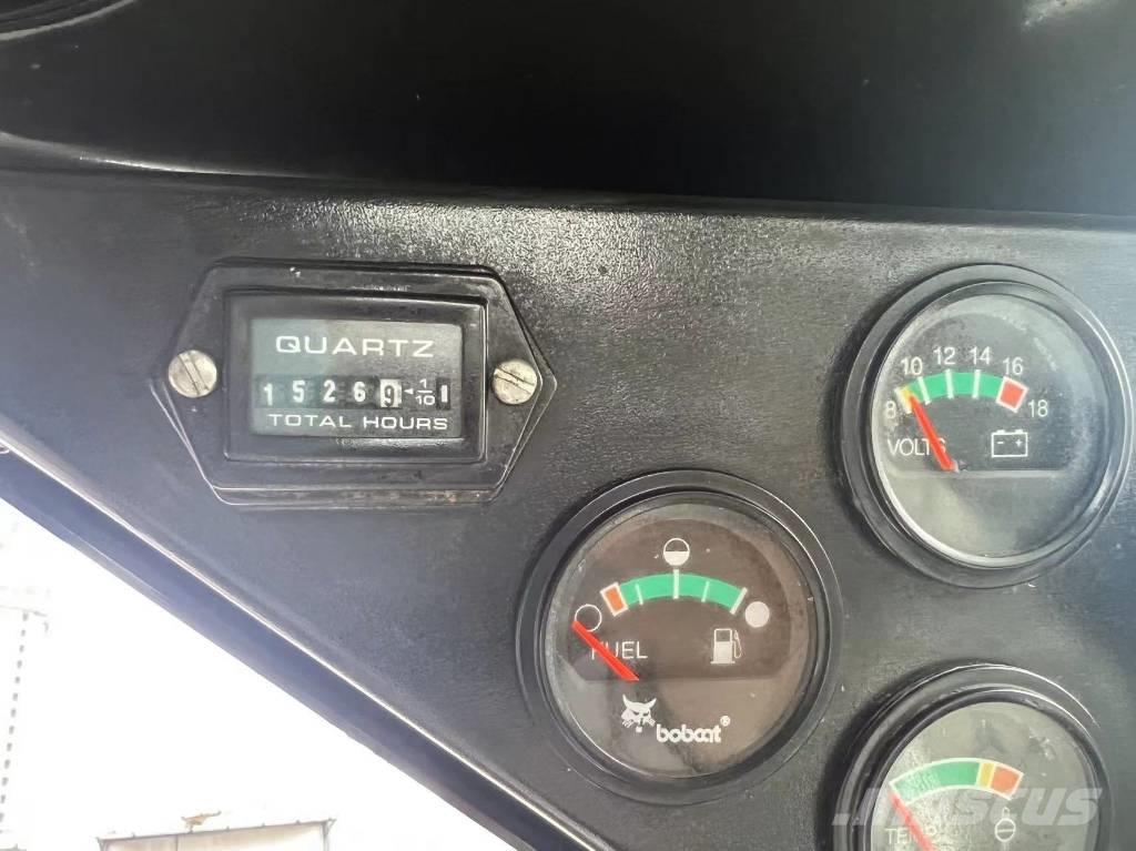 Bobcat S 450 Krautuvai su šoniniu pasukimu