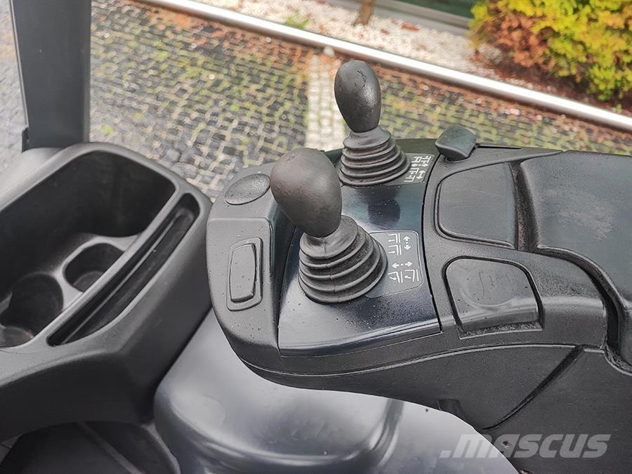 Linde E16-02 Elektriniai šakiniai krautuvai