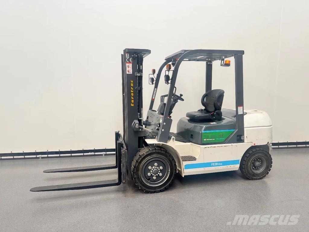 Eurotrac FB30 Elektriniai šakiniai krautuvai