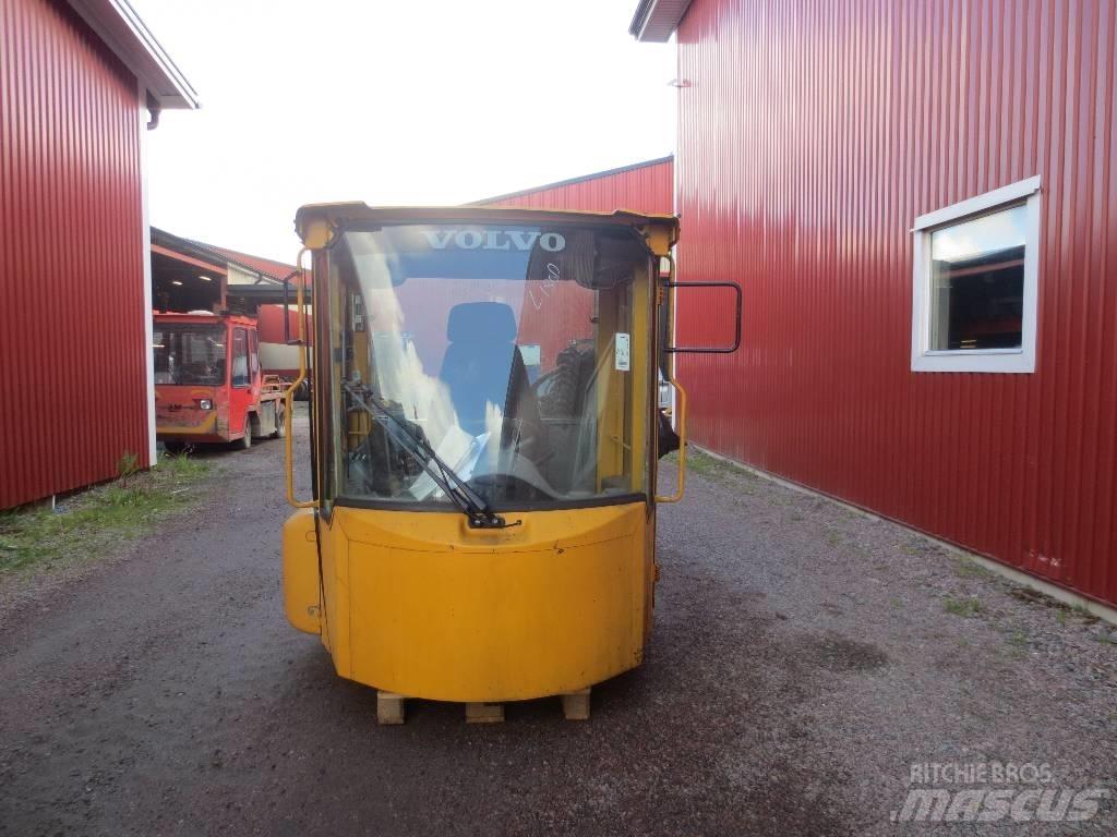 Volvo L 180 D Kabinos ir interjeras
