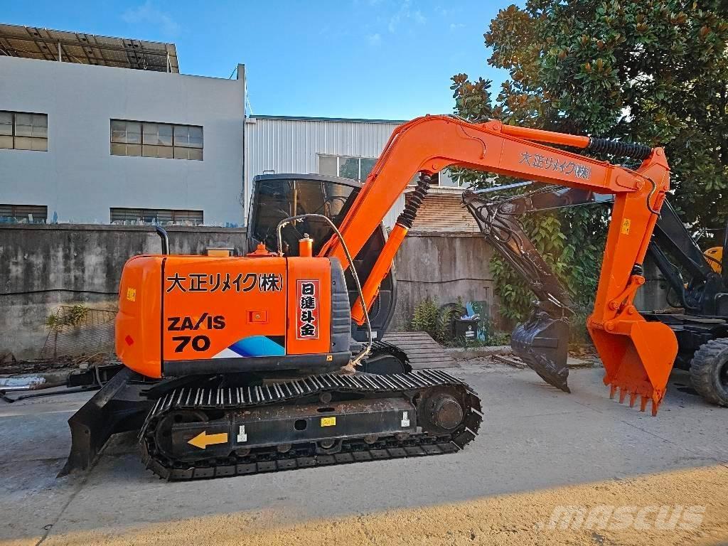 Hitachi ZX 70 Vidutinės galios ekskavatoriai 7-12 t