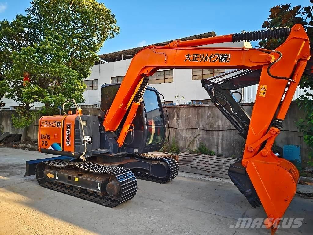 Hitachi ZX 70 Vidutinės galios ekskavatoriai 7-12 t
