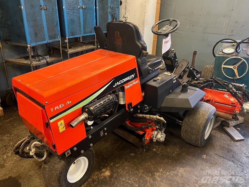 Jacobsen T-PLEX185 Sodo traktoriukai-vejapjovės
